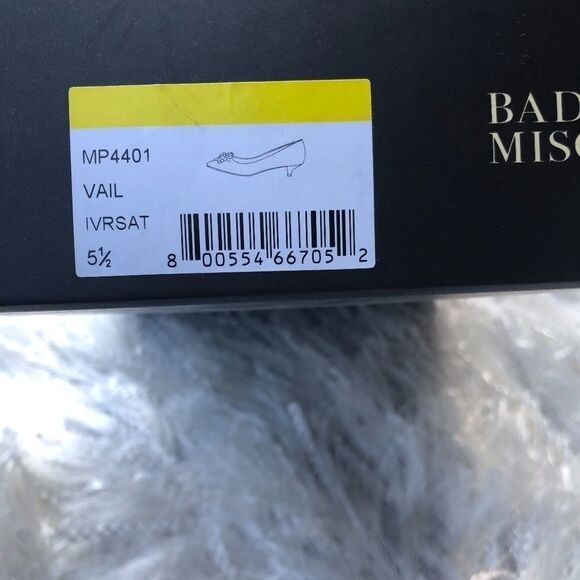 BADGLEY MISCHKA Vail Ivory Satin Kitten Heel Pump - Picture 15 of 15